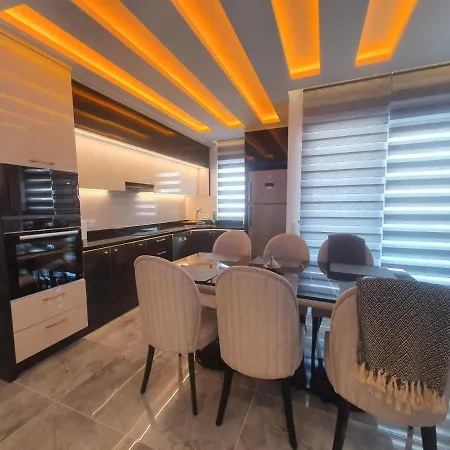 Lägenhet Yekta Kingdom Trade Center 1+1 Luxury Alanya