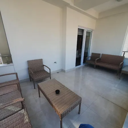 Yekta Kingdom Trade Center 1+1 Luxury Appartamento *