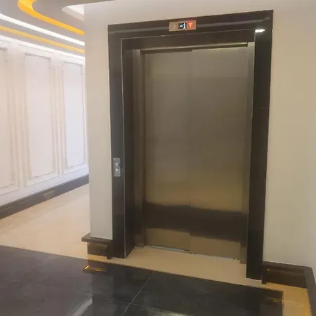 Yekta Kingdom Trade Center 1+1 Luxury Апартаменты *