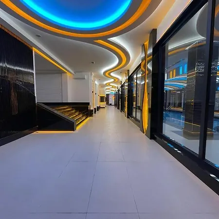 Yekta Kingdom Trade Center 1+1 Luxury Алания
