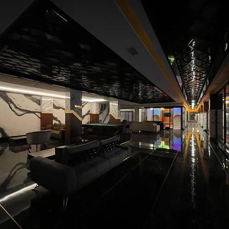 Yekta Kingdom Trade Center 1+1 Luxury * Алания