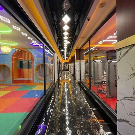 Yekta Kingdom Trade Center 1+1 Luxury * Алания