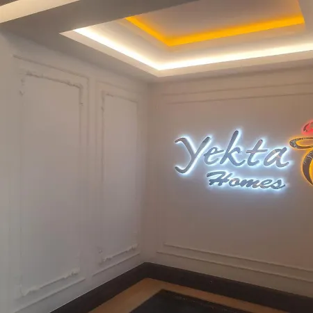 Yekta Kingdom Trade Center 1+1 Luxury Appartement *